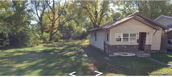 5632 Portland PL, East St Louis, IL 62204
