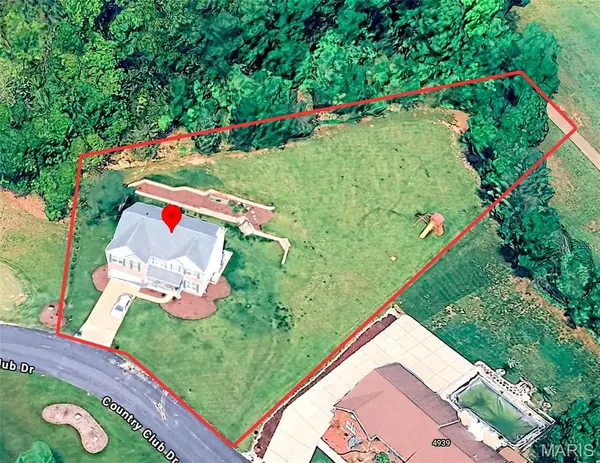 4943 Country Club DR, Unincorporated, MO 63049