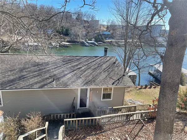 1138 Redbud RD, Osage Beach, MO 65065