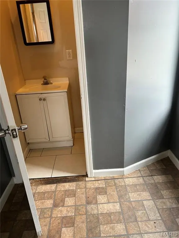 4839 Nebraska AVE, St Louis, MO 63111
