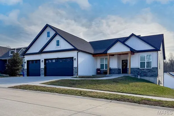 1614 Sugar Creek DR, Festus, MO 63028
