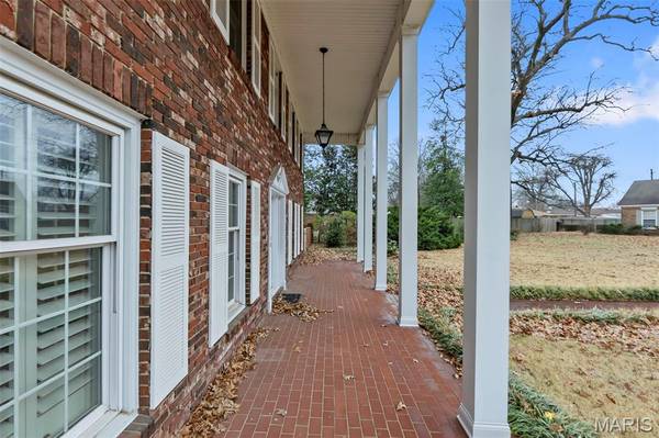1111 White Oak PL, Kennett, MO 63857
