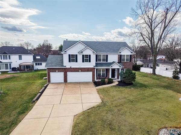 2352 The Courts DR, Chesterfield, MO 63017