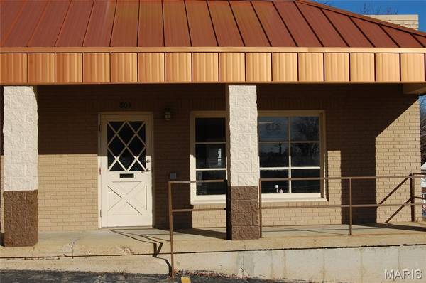 803 W Pine St., Poplar Bluff, MO 63901