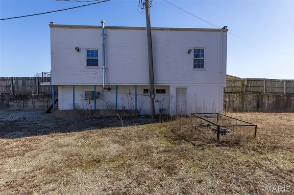 202 Lincoln DR, Fredericktown, MO 63645