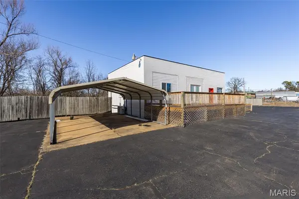 202 Lincoln DR, Fredericktown, MO 63645