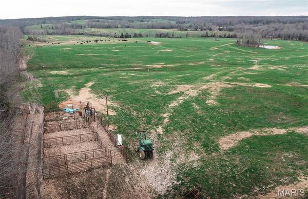 000 Kofhal RD, Licking, MO 65542