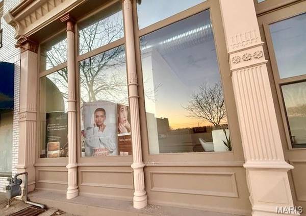 201 - 203 Broadway ST, Hannibal, MO 63401