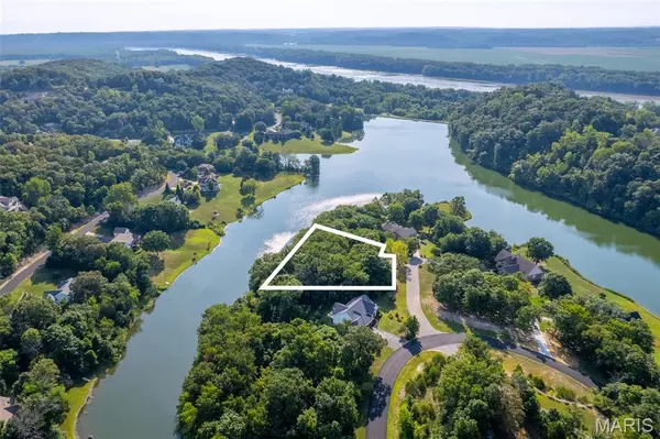 4413 Arrowhead Ridge LN, Augusta, MO 63332