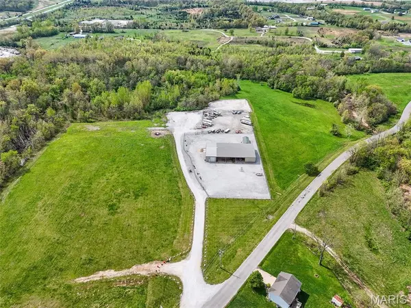 15 Hampel Industrial DR, Moscow Mills, MO 63362