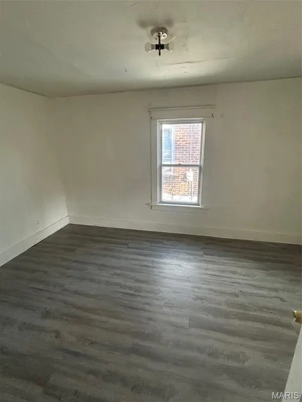 2516 Crescent AVE, Pine Lawn, MO 63121