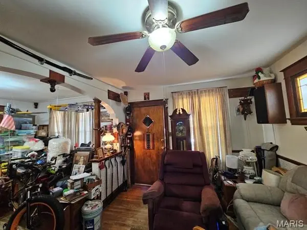 4408 Miami ST, St Louis, MO 63116