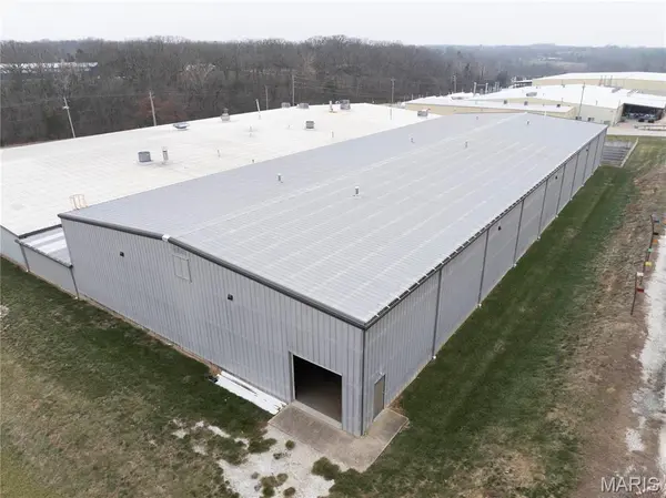 6 Bolte LN, St Clair, MO 63077