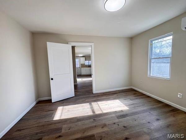 6148 Washington AVE, St Louis, MO 63134