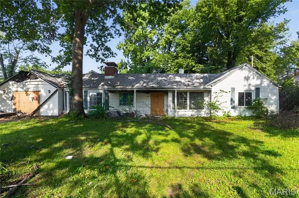35 Robert AVE, Ferguson, MO 63135