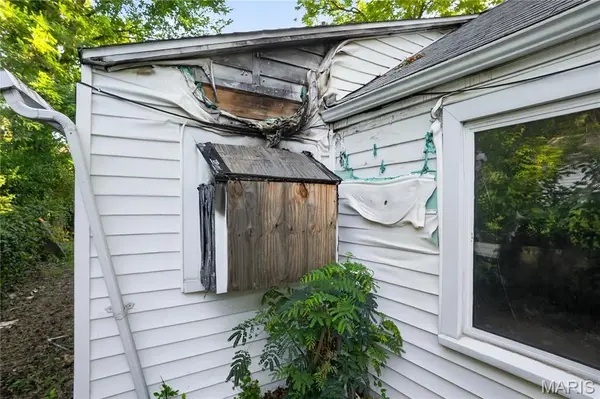 35 Robert AVE, Ferguson, MO 63135