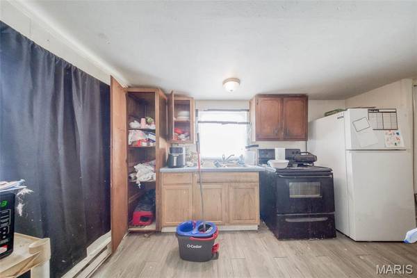 22930 Hardy LN, St Robert, MO 65584