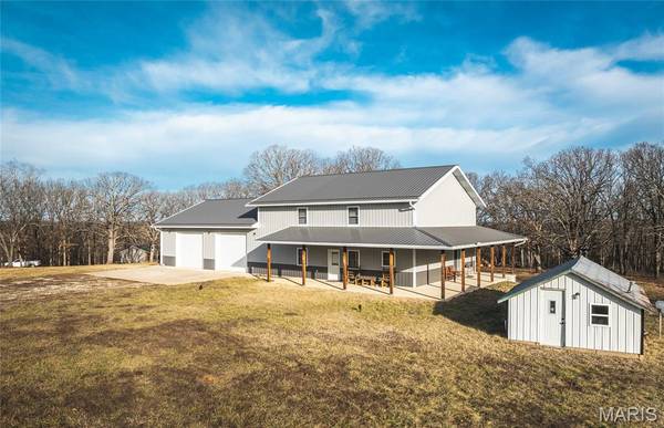 47 Mount Zion RD, Tuscumbia, MO 65082