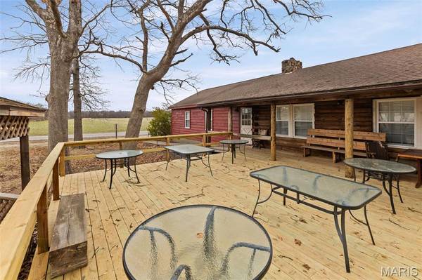 1162 School ST, Percy, IL 62272