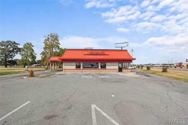 1105 S Main ST, Sikeston, MO 63801