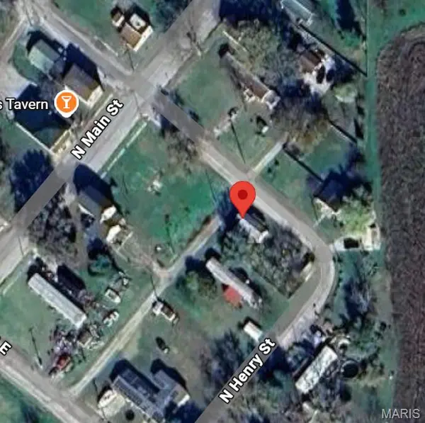 4 W Church St W, Lenzburg, IL 62255