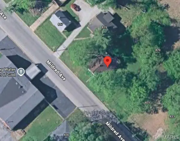 825 Mildred AVE, Cahokia, IL 62206