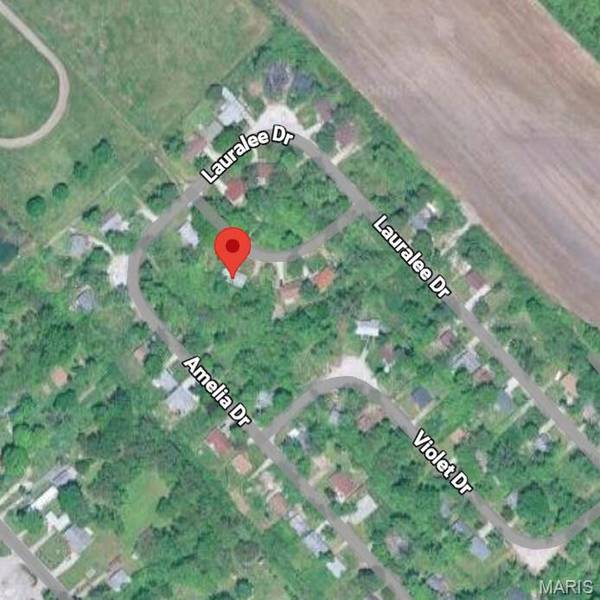 11 Gladys DR, Cahokia, IL 62206