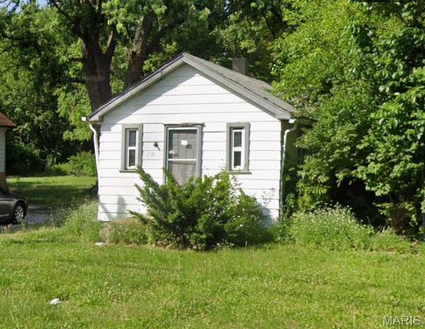 731 Mildred AVE, Cahokia, IL 62206