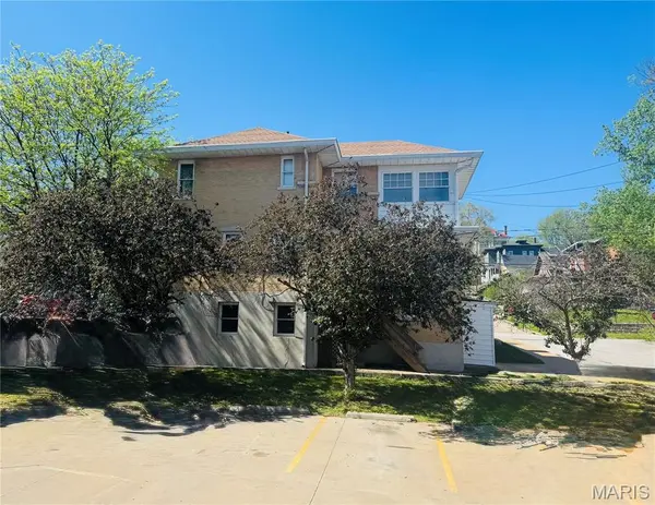 1001 Center ST, Hannibal, MO 63401