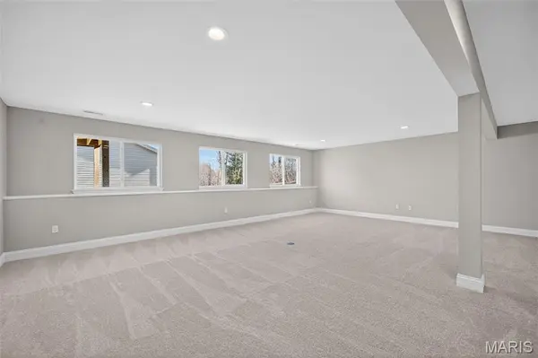 202 Keaton Woods DR, O'fallon, MO 63368