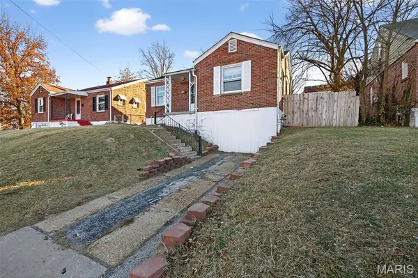 8616 Kendale DR, Unincorporated, MO 63121