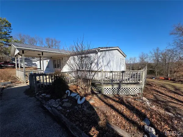 15305 Texas RD, St Robert, MO 65584