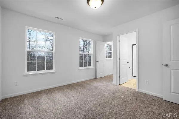 168 Sunset Terrace DR, O'fallon, MO 63385