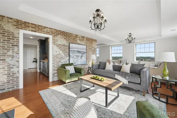 232 N Kingshighway BLVD #1209, St Louis, MO 63108