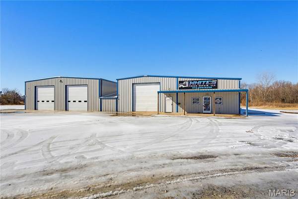 17927 Hwy 67 South, Neelyville, MO 63954