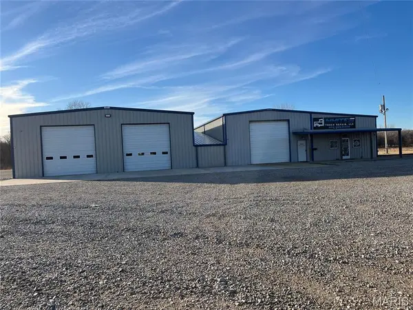 17927 Hwy 67 South, Neelyville, MO 63954