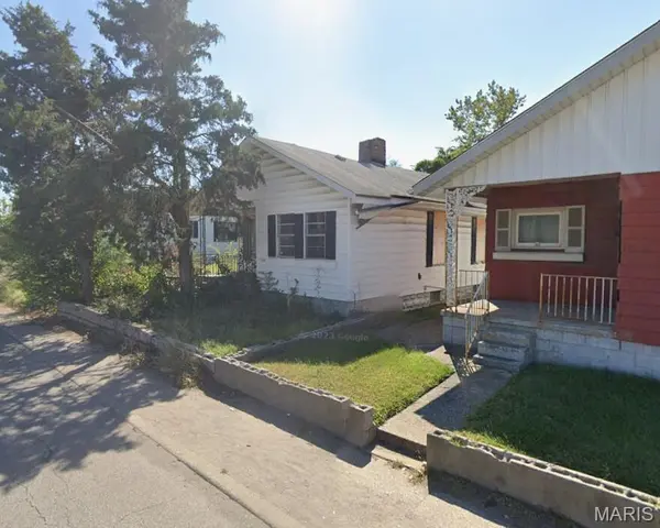 1714 Missouri AVE, East St Louis, IL 62205