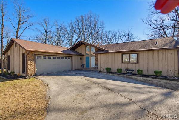 66 County Road 445, Poplar Bluff, MO 63901