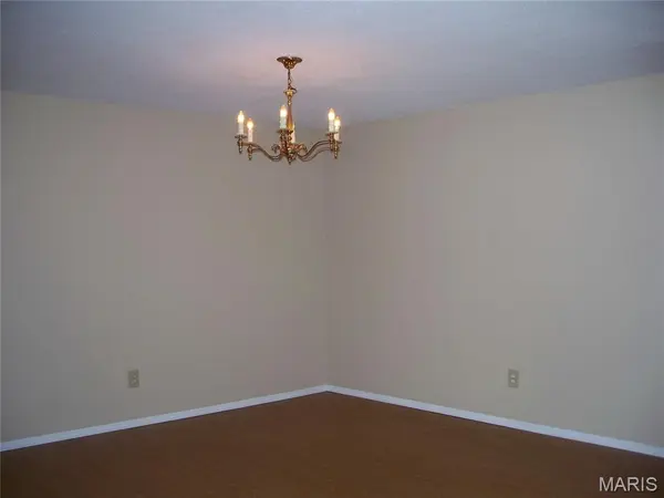 3145 Leisurewood CT #A, Florissant, MO 63033