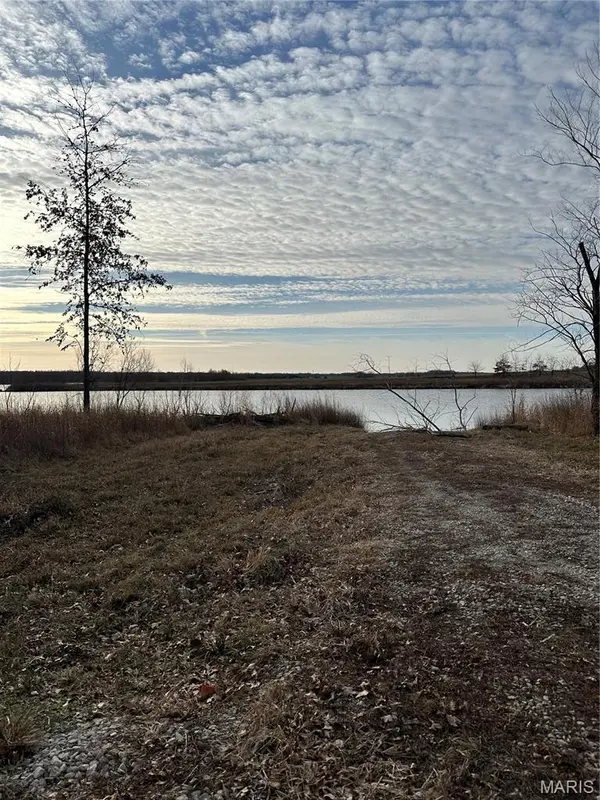 00 Deer Run RD, Pinckneyville, IL 62274