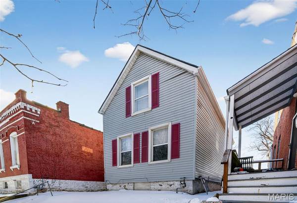 3721 S Compton AVE, St Louis, MO 63118