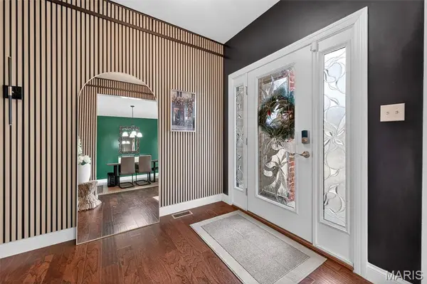 968 Ridgepointe Place CIR, Lake St Louis, MO 63367