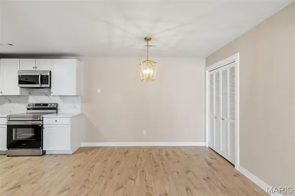 288 Carriage CT, Washington, MO 63090