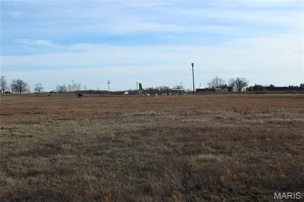 2 Brune Business Park CT, Warrenton, MO 63383