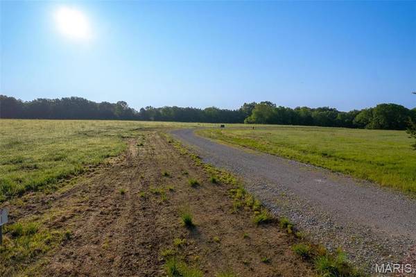 101 Cappeln Trail LN, Marthasville, MO 63357