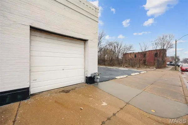 2600 N Florissant AVE, St Louis, MO 63106
