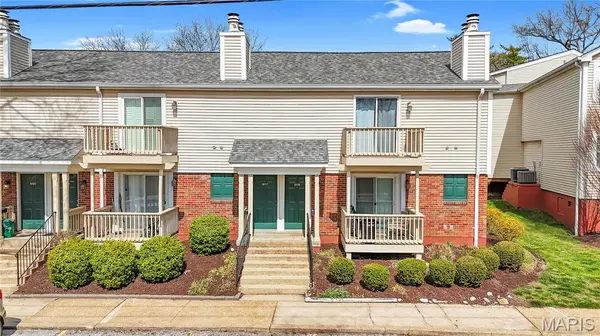 9117 N Swan CIR, St Louis, MO 63144