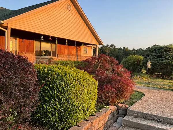 19056 Country Road 427, Summersville, MO 65571