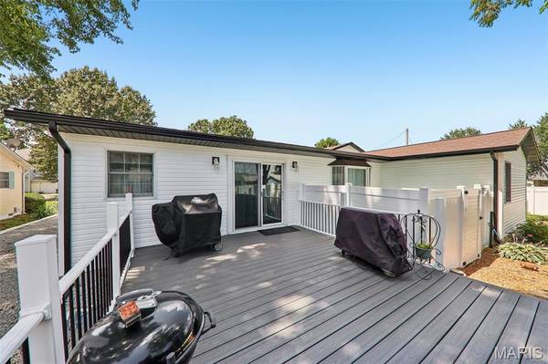1512 N Harrison ST, Litchfield, IL 62056