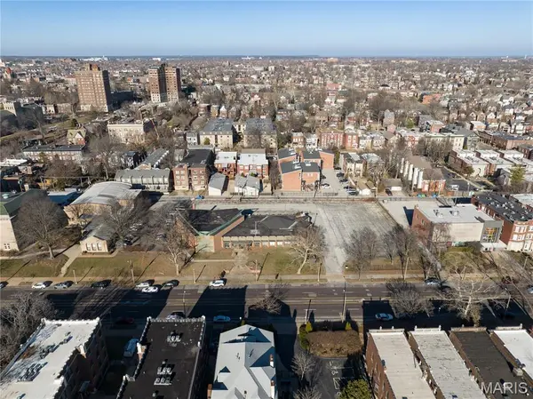4359 Lindell BLVD, St Louis, MO 63108